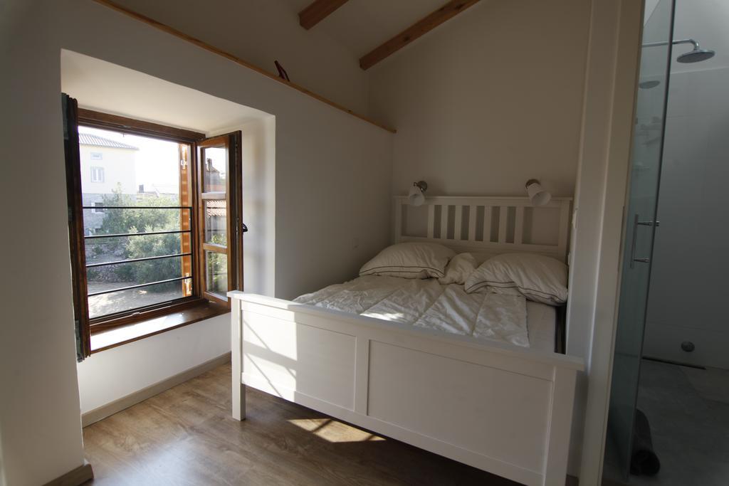 Holiday Home Kuca Na Moru Kornić Екстериор снимка